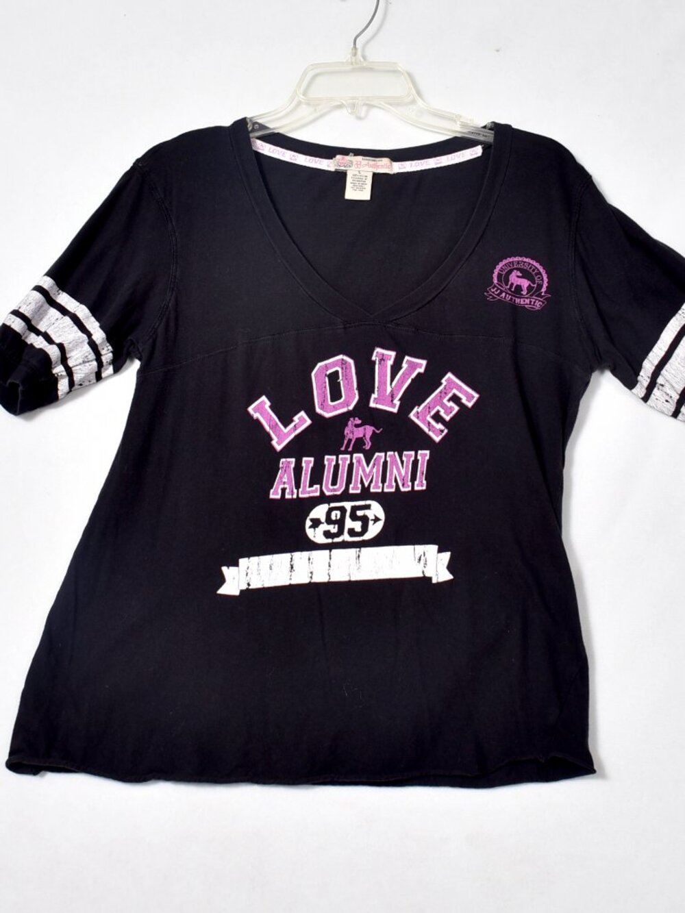 JJ Authentic Women's Tee Shirt Love Alumni Size Large V Neck